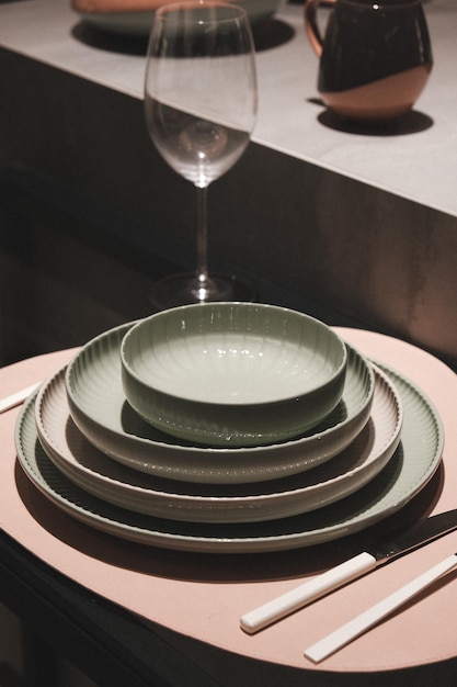 Trei farfurii elegante